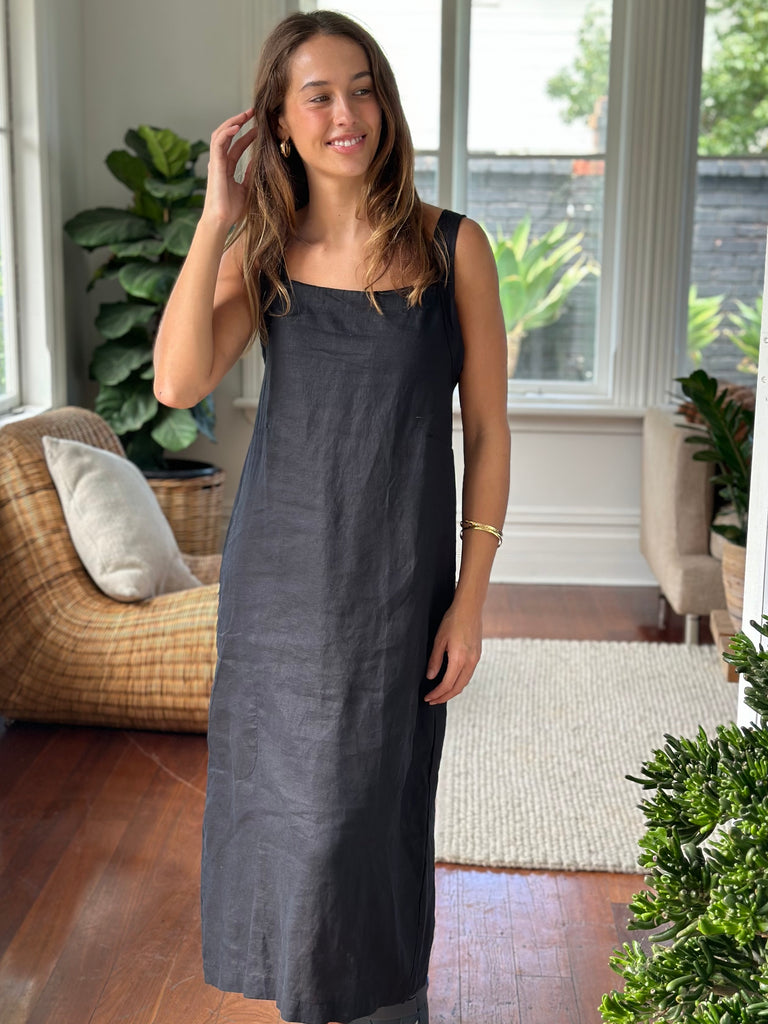 martha dress - black linen Apparel  