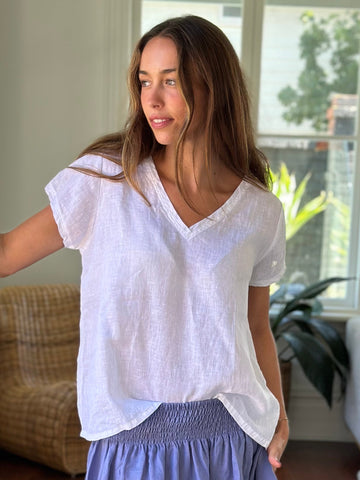 ellie top v neck-white linen Apparel