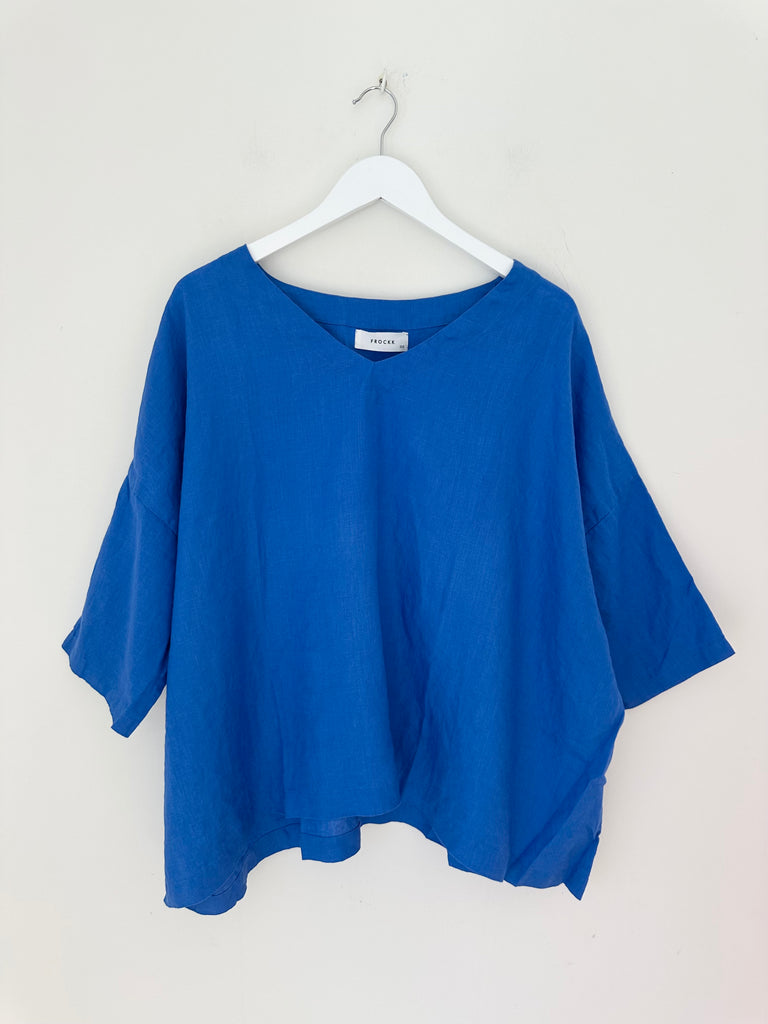 lydia top - summer blue linen Apparel