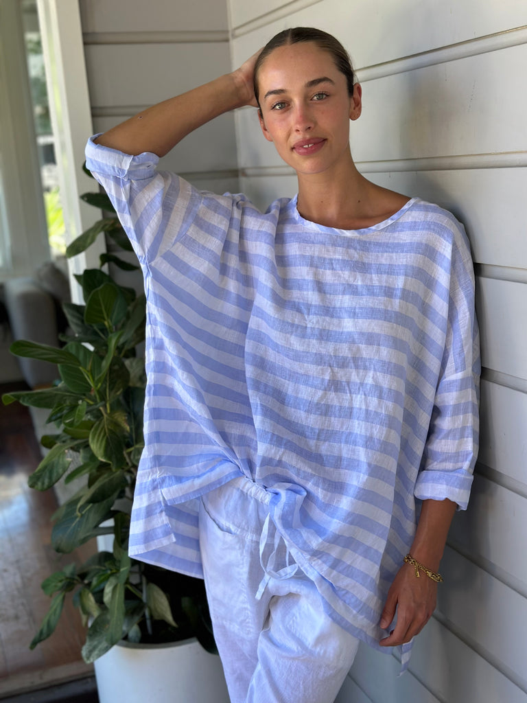 hunter top-soft blue stripe Apparel