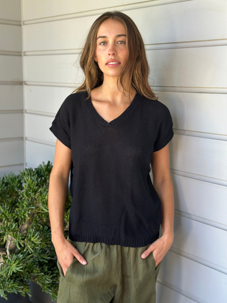 lara knit top - black cotton Apparel