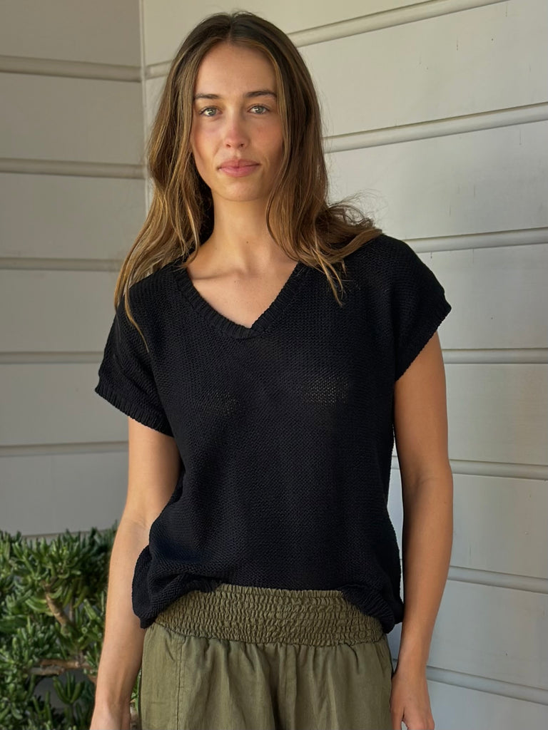 lara knit top - black cotton Apparel