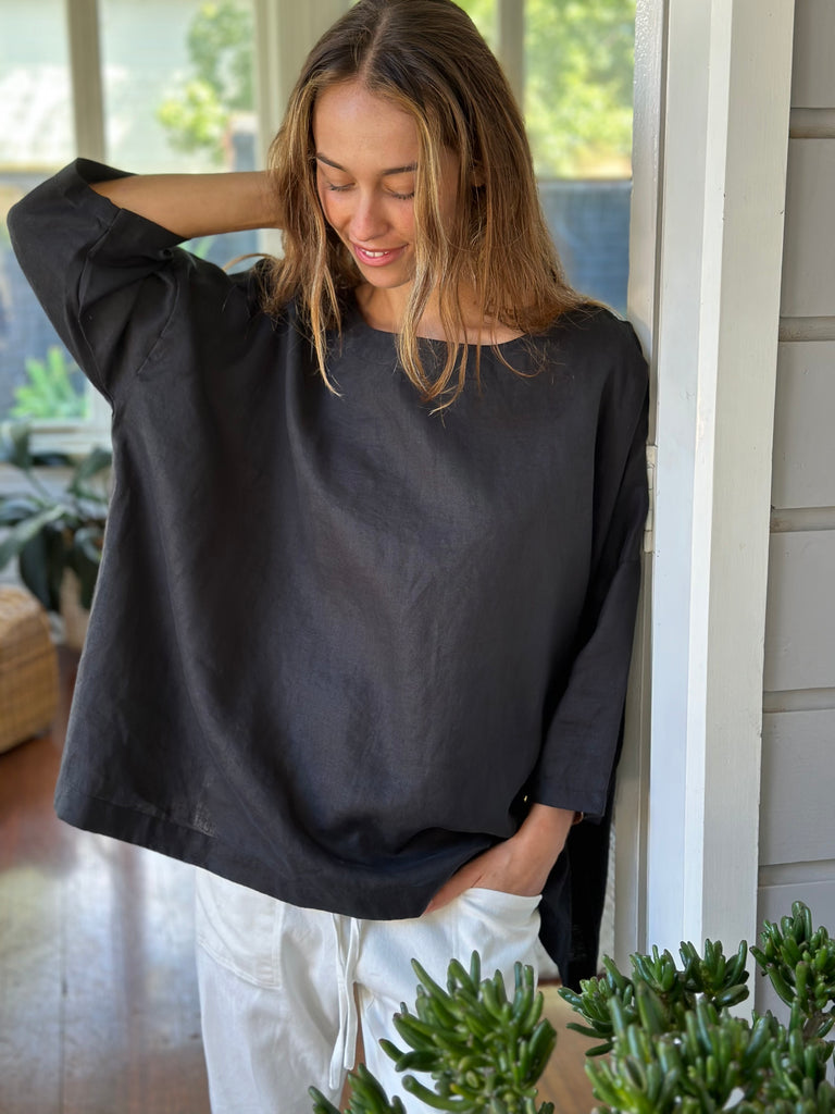 marita top - black linen Apparel