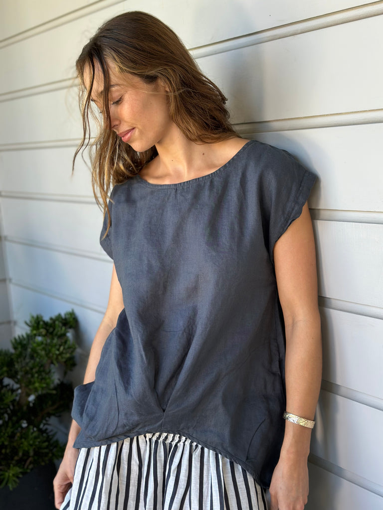 sarah top-charcoal linen Apparel