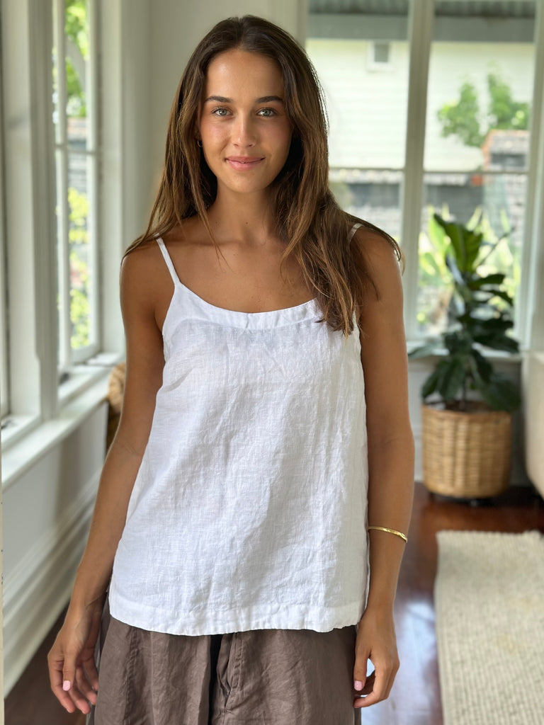 amy linen cami- white Apparel  