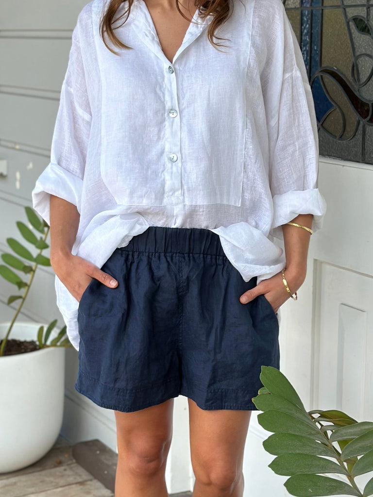 abbey short - navy linen Apparel  